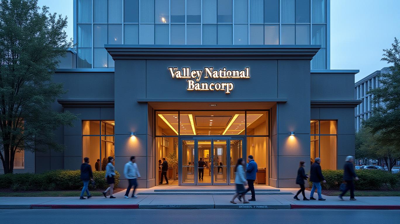 Valley National Bancorp's Share Resale: A Buying Opportunity or Red Flag?