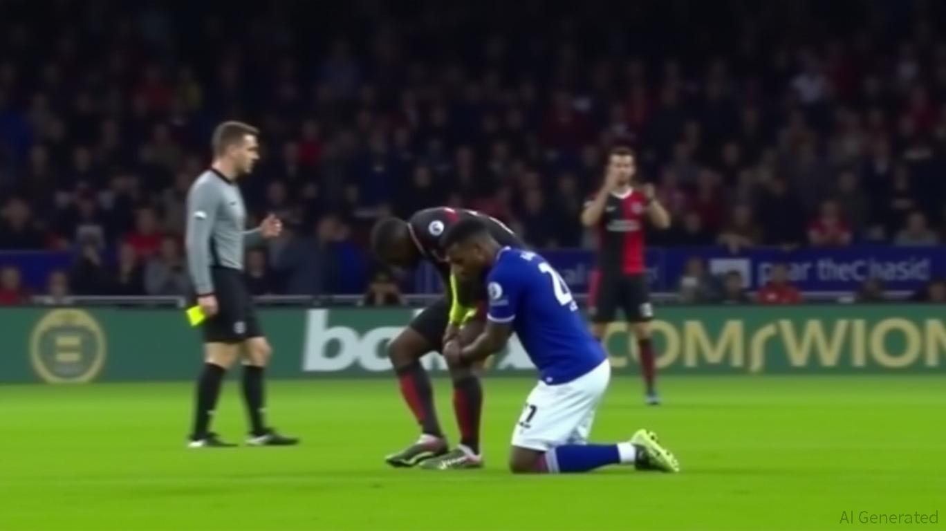 Everton midfielder Idrissa Gueye apologizes for red card in Manchester United win