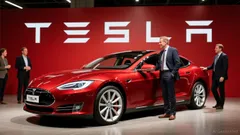 TSLA Options Signal $490 Bullish Battle: How to Position for Robotaxi Hype and Analyst Optimism