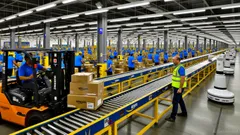 Amazon (AMZN) Options Signal Key Bullish Setup: Focus on $235 Call Wall and $210 Put Defense as Volatility Nears