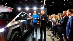 TSLA Options Signal Bullish Bias: Calls at $500 Dominate as Short-Term Breakout Looms