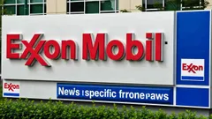 XOM Options Signal Bullish Bias: Calls at $121–$123 Dominate as Puts at $111 Hint at Downside Caution—Here’s How to Play It