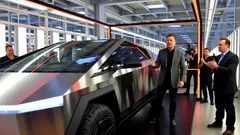 TSLA Options Signal Bullish Bias Amid FSD Shift: Key Strikes to Watch for Breakouts