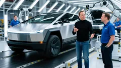 Tesla (TSLA) Options Signal Bullish Setup at $450–$470: Here’s How to Play the Breakout