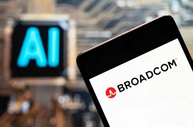 2 Key Technical Must-Aware Before Broadcom Earnings: Strategies for 0DTE Options or Short-Term Plays in Bull or Bear Cases