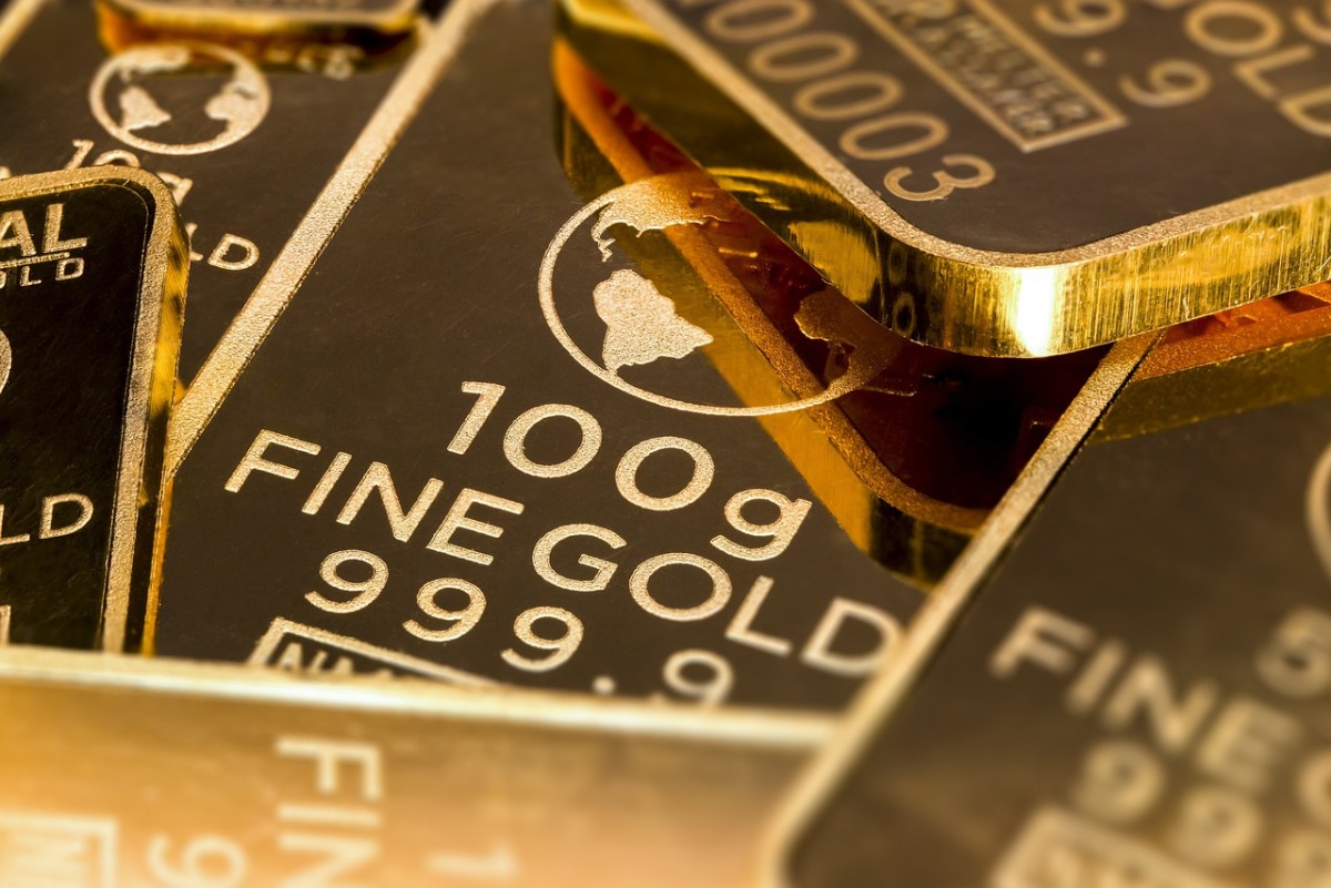Gold's Historic Plunge: Profit-Taking and Overvaluation Spark Metals Sell-Off