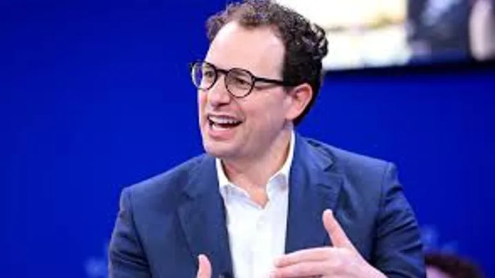 Anthropic Unveils Claude Opus 4.8 as Valuation Eclipses OpenAI