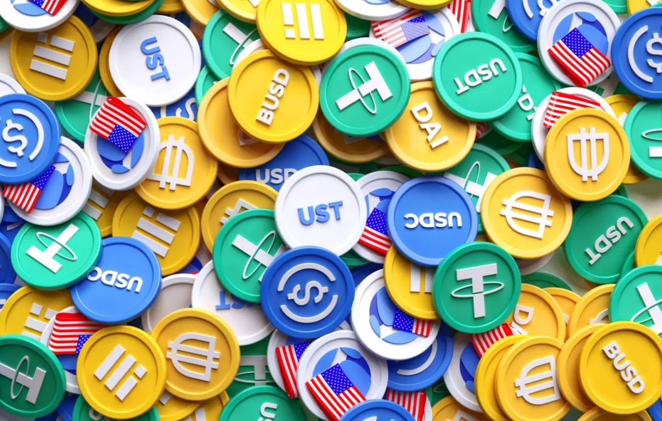 Crypto Market Cap Surpasses $4 Trillion as Investors Cheer GENIUS Act and Trump’s Push to Open 401(k) & IRA Markets