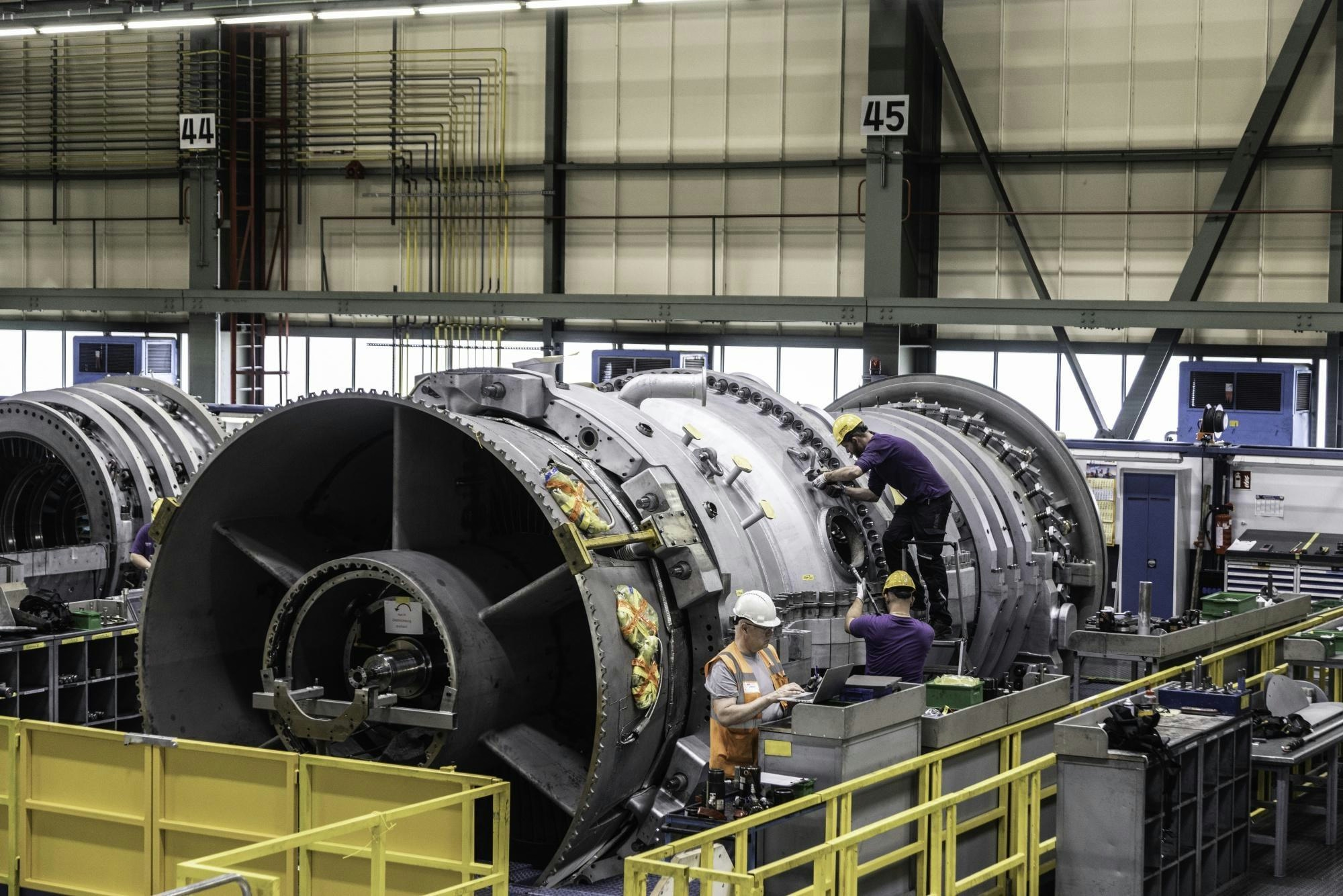 FTAI Aviation Seeks to Profit as Jet Engines Power AI Data Centers ...
